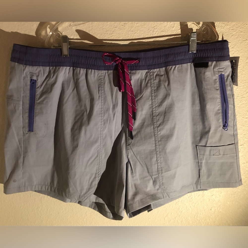 Women’s Wrangler Purple and Gray Shorts Size 2X
